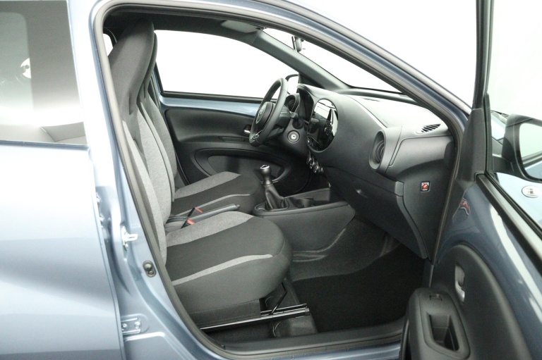 Toyota Aygo X - 1.0 VVT-i MT Play 22