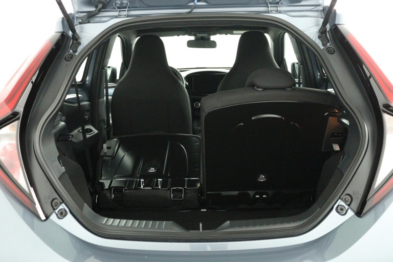 Toyota Aygo X - 1.0 VVT-i MT Play 25