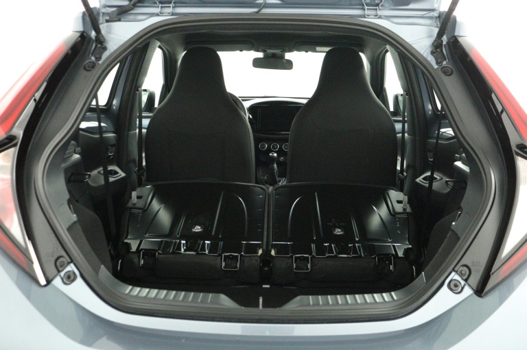 Toyota Aygo X - 1.0 VVT-i MT Play 26
