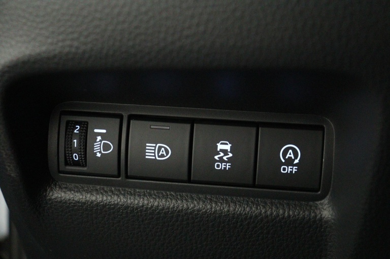 Toyota Aygo X - 1.0 VVT-i MT Play 29
