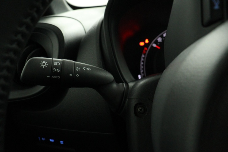 Toyota Aygo X - 1.0 VVT-i MT Play 30
