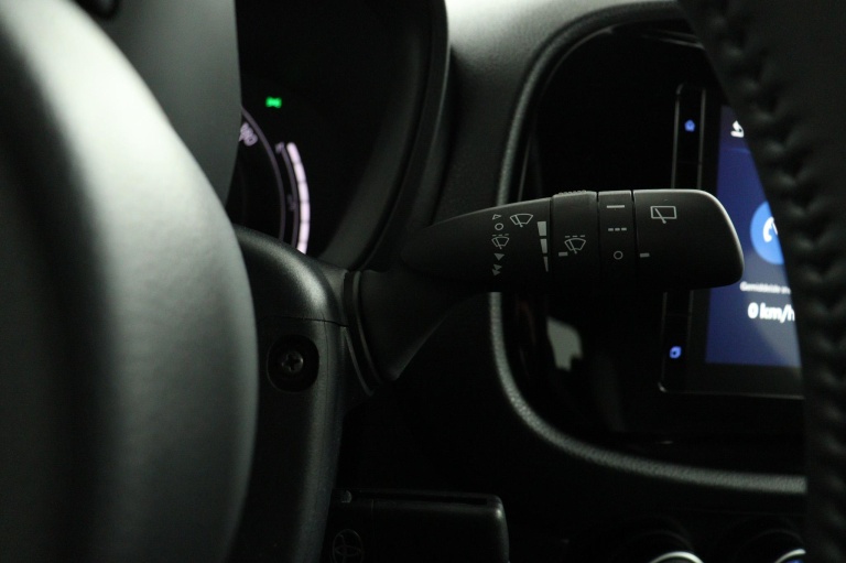 Toyota Aygo X - 1.0 VVT-i MT Play 31