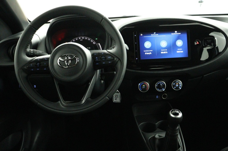 Toyota Aygo X - 1.0 VVT-i MT Play 44