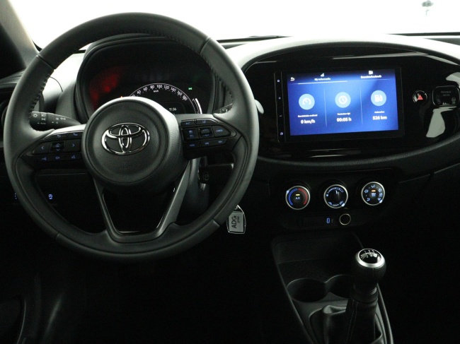 Toyota Aygo X - 1.0 VVT-i MT Play