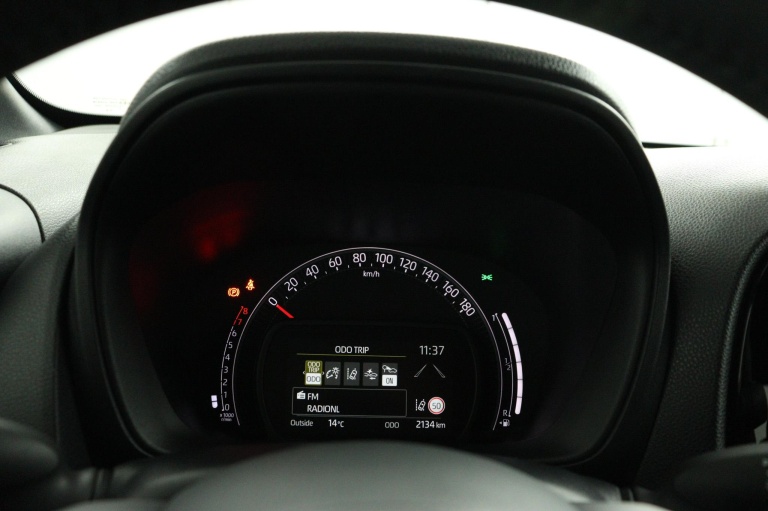 Toyota Aygo X - 1.0 VVT-i MT Play 6