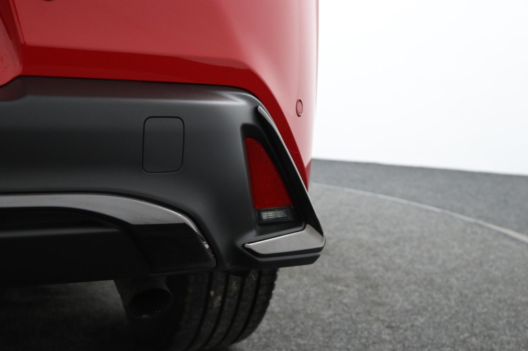 Lexus UX - 300h F SPORT Design 41