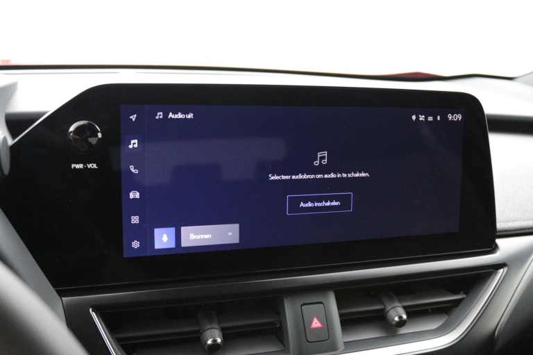 Lexus UX - 300h F SPORT Design 46