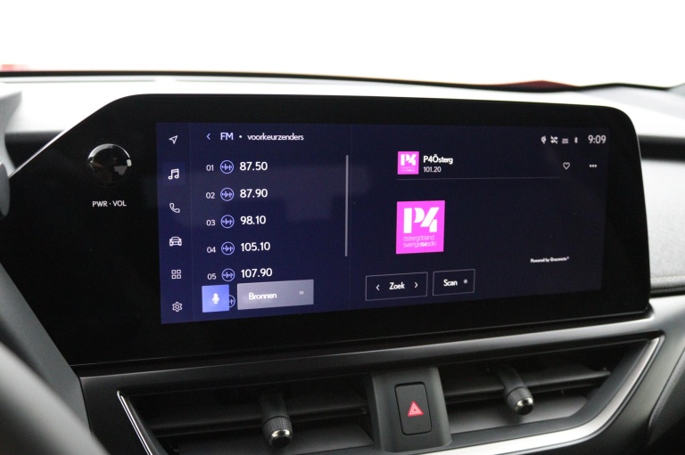 Lexus UX - 300h F SPORT Design 8