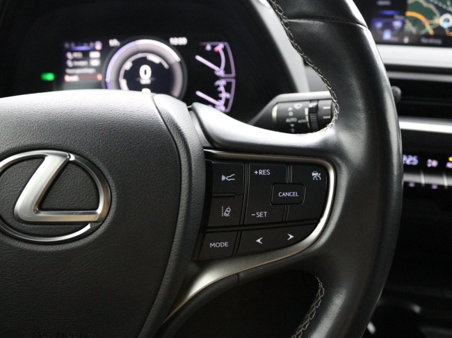 Lexus UX - 250h Business Line