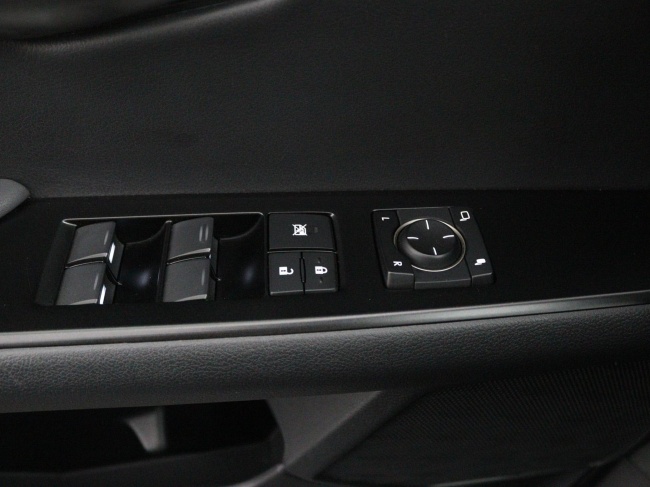 Lexus UX - 250h Business Line