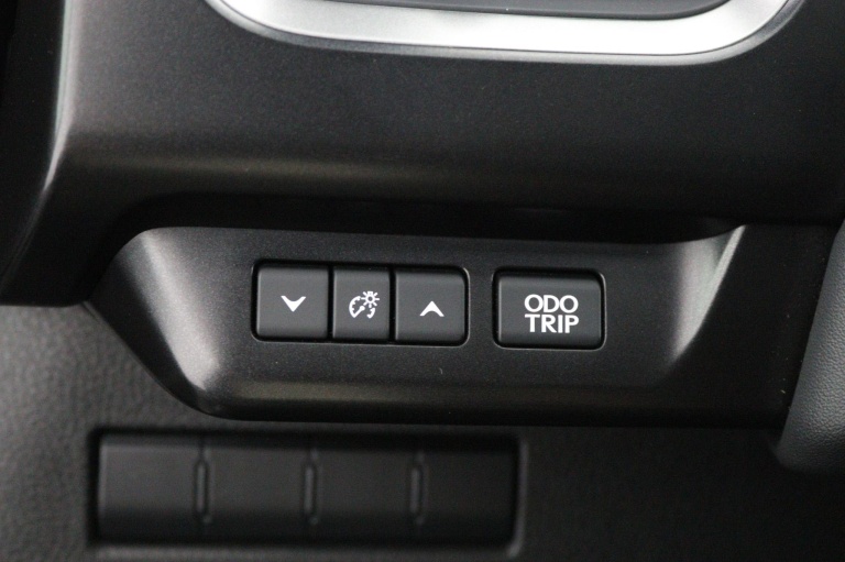 Lexus UX - 250h Business Line 31