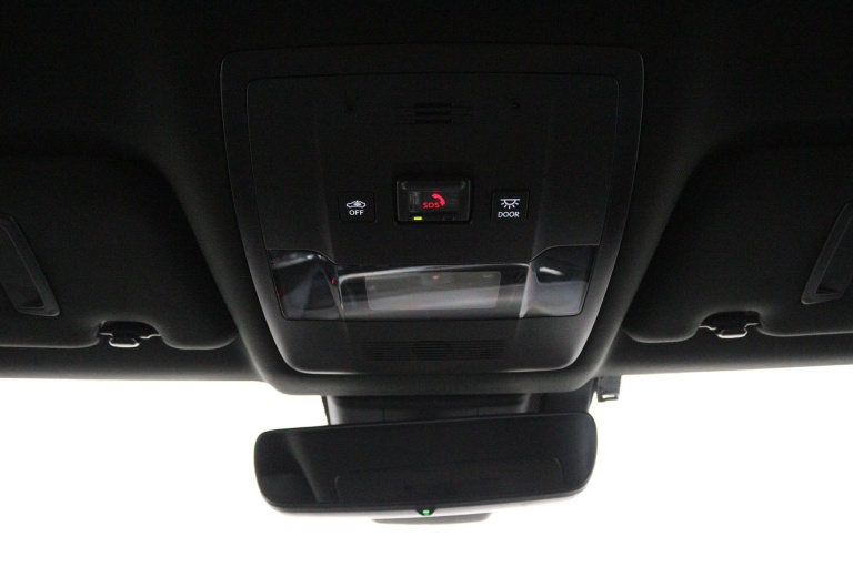 Lexus UX - 250h Business Line 34