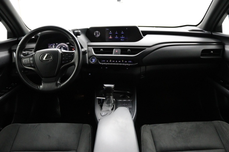 Lexus UX - 250h Business Line 4