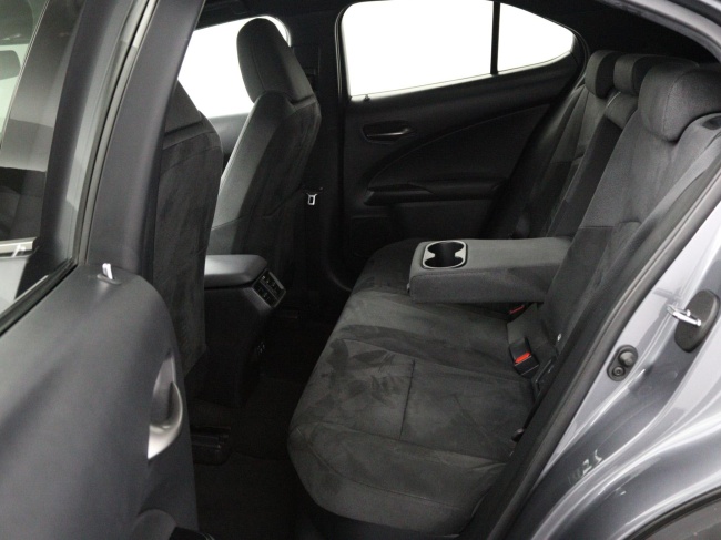 Lexus UX - 250h Business Line