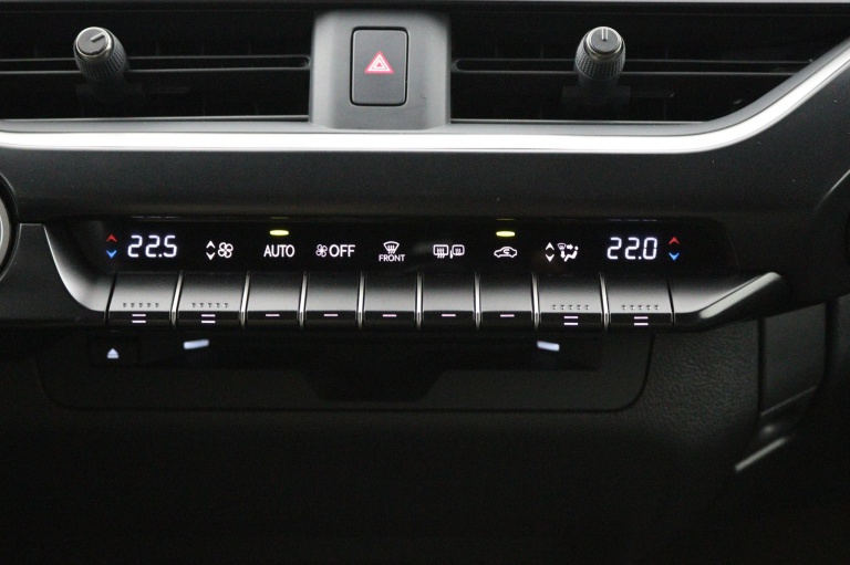 Lexus UX - 250h Business Line 7