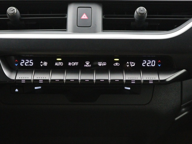 Lexus UX - 250h Business Line