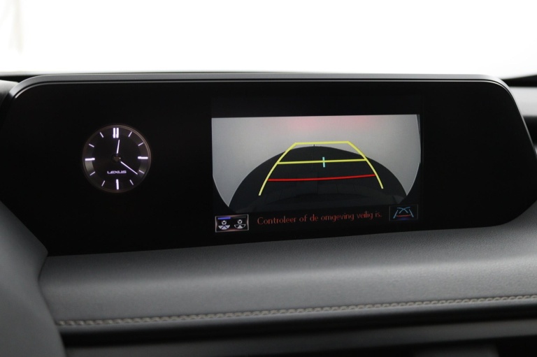 Lexus UX - 250h Business Line 9