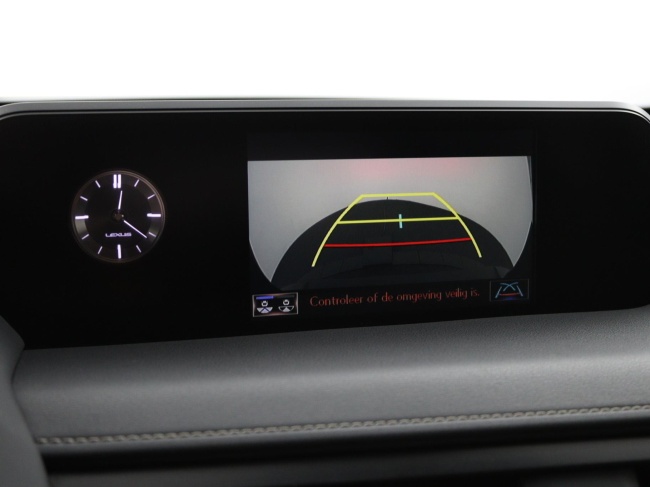 Lexus UX - 250h Business Line