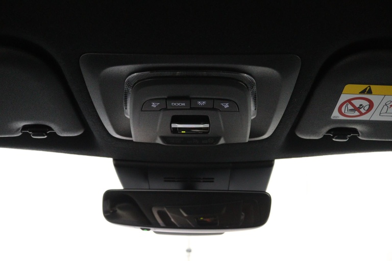 Toyota Corolla Cross - Hybrid 200 Style 29