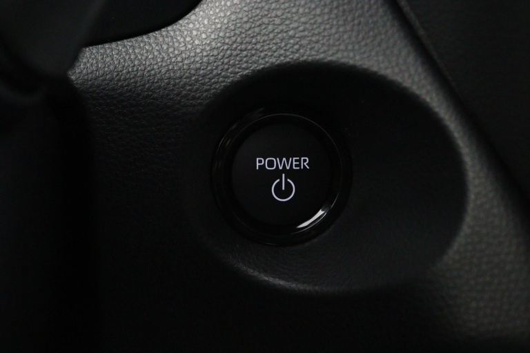 Toyota Corolla Cross - Hybrid 200 Style 35