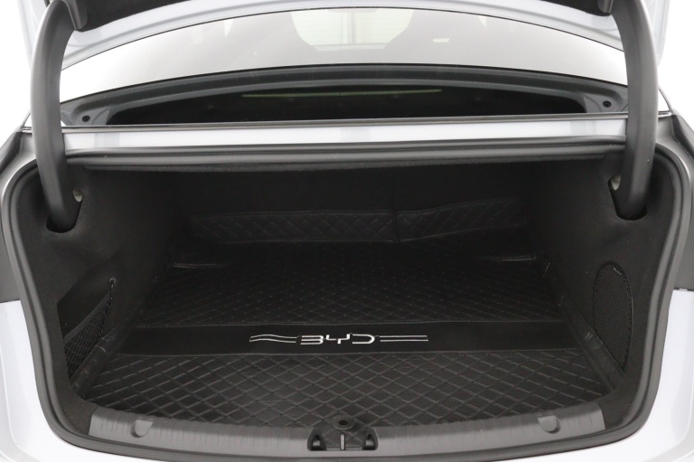 BYD SEAL - Design RWD 83 kWh 27