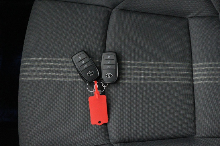 Toyota Yaris Cross - 1.5 Hybrid Adventure 4x4 11