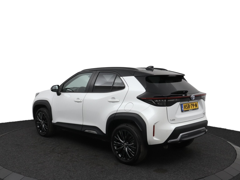 Toyota Yaris Cross - 1.5 Hybrid Adventure 4x4 12