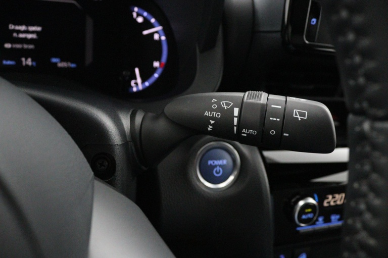 Toyota Yaris Cross - 1.5 Hybrid Adventure 4x4 32