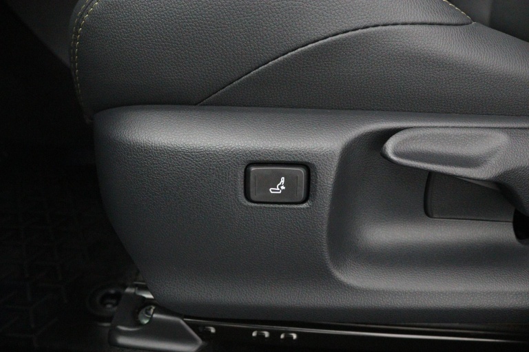 Toyota Yaris Cross - 1.5 Hybrid Adventure 4x4 39