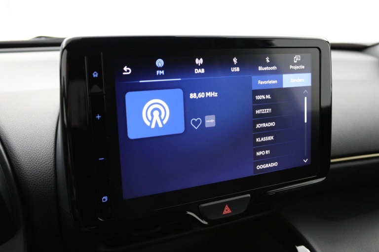 Toyota Yaris Cross - 1.5 Hybrid Adventure 4x4 8