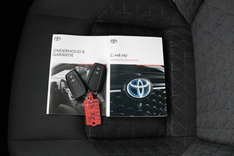 Toyota C-HR - 1.8 Hybrid Style 11
