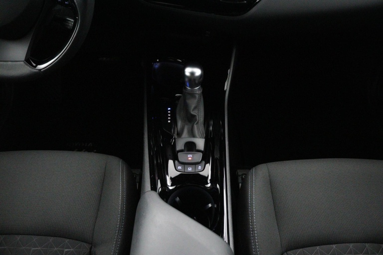 Toyota C-HR - 1.8 Hybrid Style 28