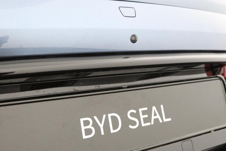 BYD SEAL - Design RWD 82.5 kWh 19