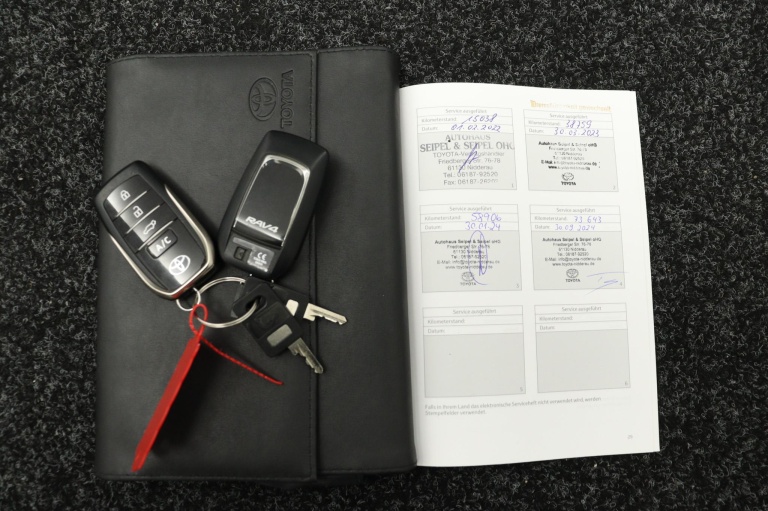 Toyota RAV4 - 2.5 Plug-in Hybrid AWD Dynamic 11