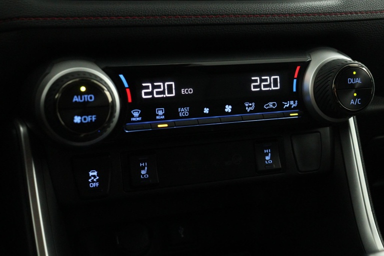 Toyota RAV4 - 2.5 Plug-in Hybrid AWD Dynamic 7