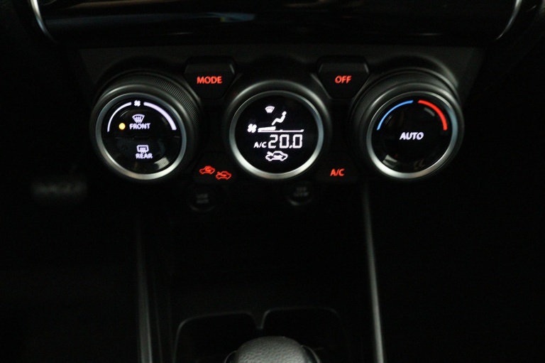 Suzuki Swift - 1.2 Style Smart Hybrid Automaat 17