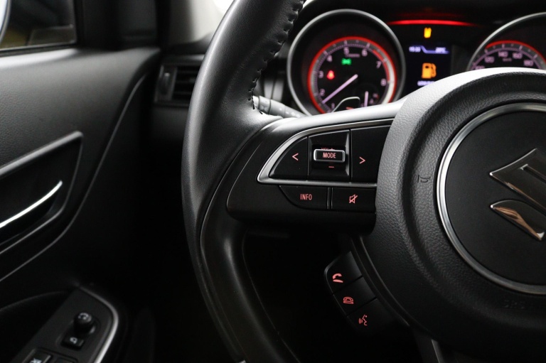 Suzuki Swift - 1.2 Style Smart Hybrid Automaat 18