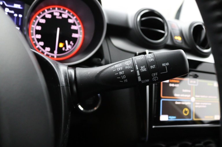 Suzuki Swift - 1.2 Style Smart Hybrid Automaat 23
