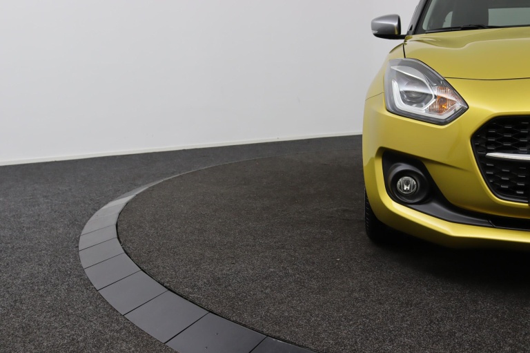 Suzuki Swift - 1.2 Style Smart Hybrid Automaat 38