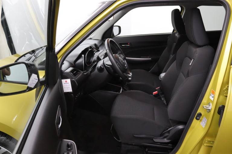 Suzuki Swift - 1.2 Style Smart Hybrid Automaat 9