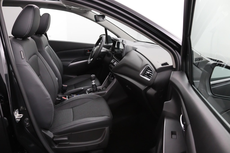 Suzuki S-Cross - 1.4 Boosterjet Style Smart Hybrid 12