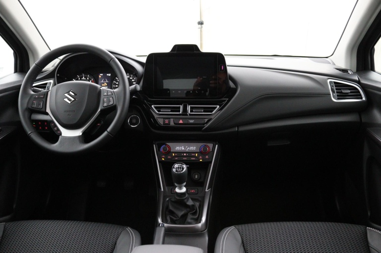 Suzuki S-Cross - 1.4 Boosterjet Style Smart Hybrid 13