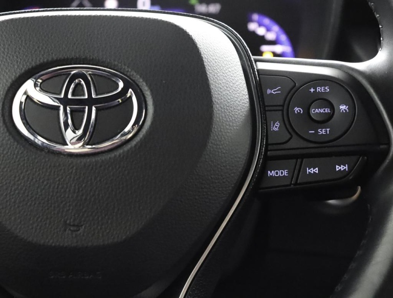 Toyota Corolla Touring Sports - 2.0 Hybrid Executive 19