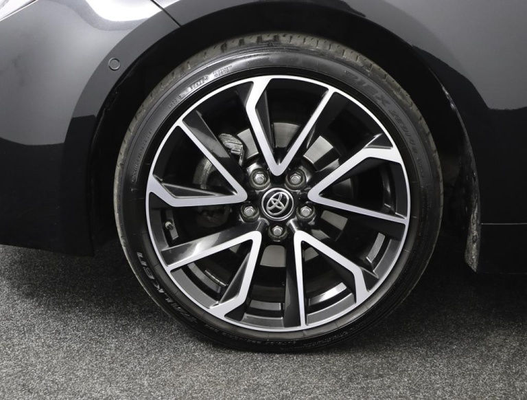 Toyota Corolla Touring Sports - 2.0 Hybrid Executive 39