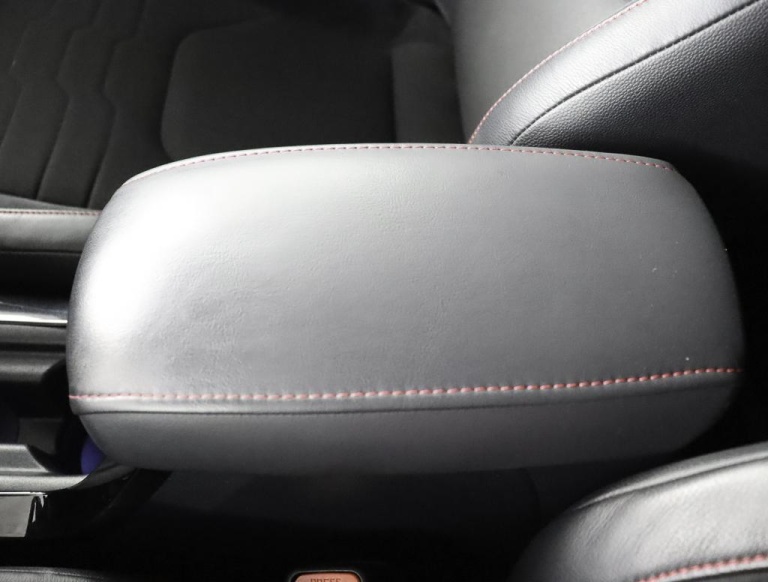 Toyota Corolla Touring Sports - 2.0 Hybrid Executive 69