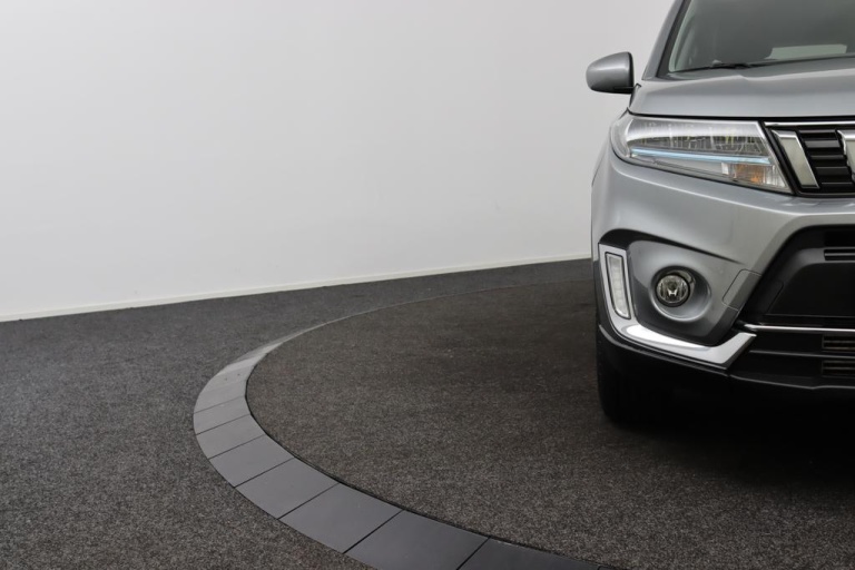 Suzuki Vitara - 1.4 Boosterjet Select Smart Hybrid 36