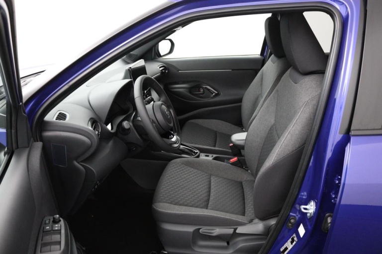 Toyota Yaris Cross - 1.5 Hybrid 115 First Edition 17