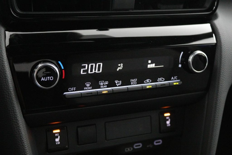 Toyota Yaris Cross - 1.5 Hybrid 115 First Edition 7