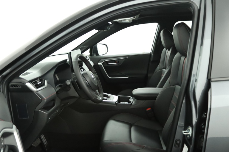 Toyota RAV4 - 2.5 Plug-in Hybrid AWD Bi-Tone Plus 14