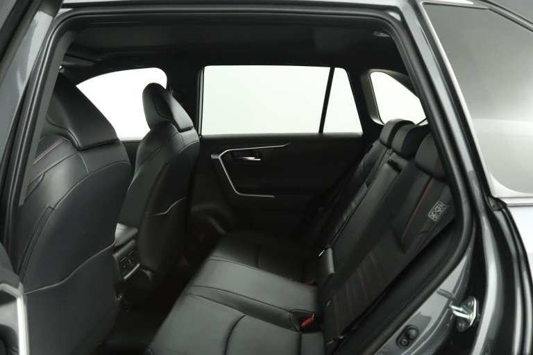 Toyota RAV4 - 2.5 Plug-in Hybrid AWD Bi-Tone Plus 16